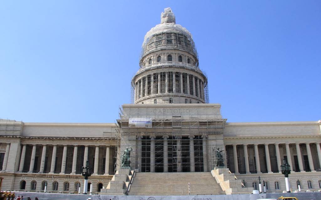 Was die Amerikaner können, können die Kubaner schon lang: Das Capitolio ist dem Bau in Washington D.C. nachempfunden.