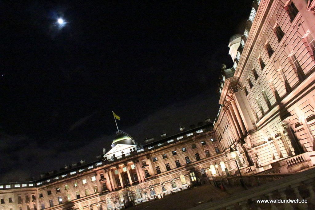 Somerset House im Mondlicht.